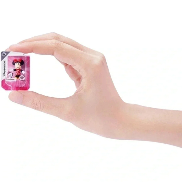 New Zuru 5 Surprise Disney Store Mini Brands Collectors Case, Multicolor - Picture 2 of 12